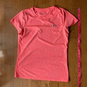 Sz S Under Armour Tee